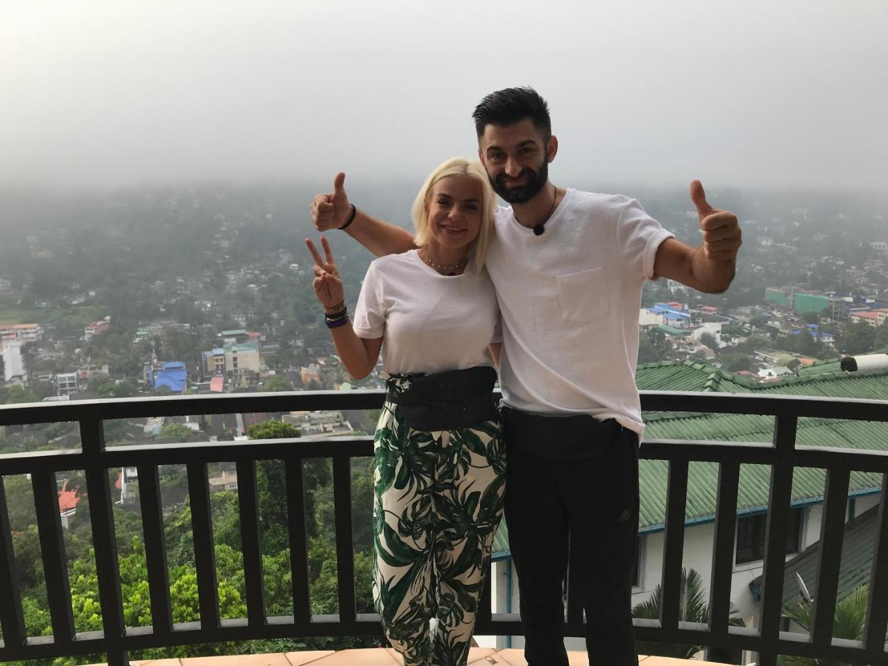 The Skydeck Kandy Exterior foto